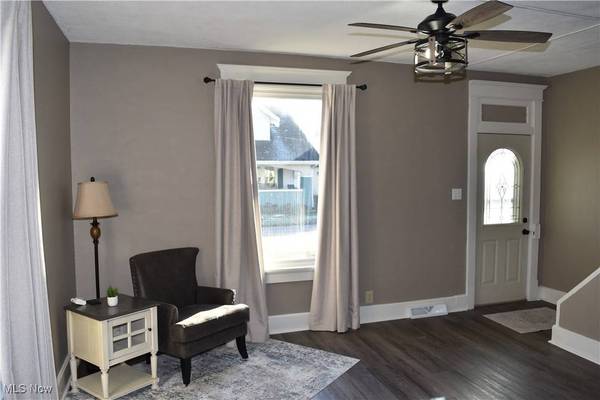 613 E Main ST, Barnesville, OH 43713