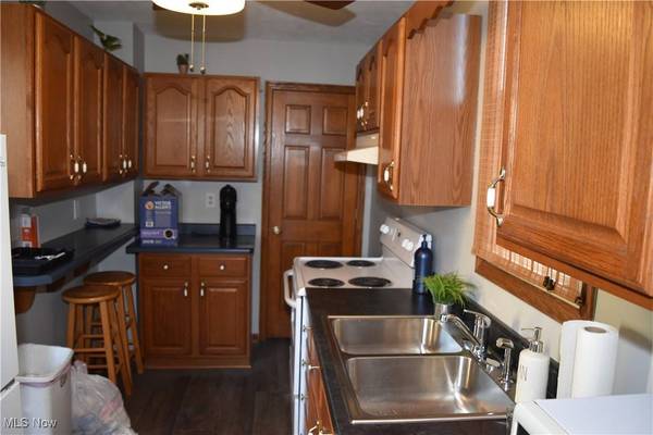 613 E Main ST, Barnesville, OH 43713