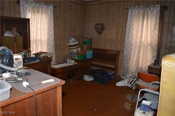 52140 Home ST, St Clairsville, OH 43950