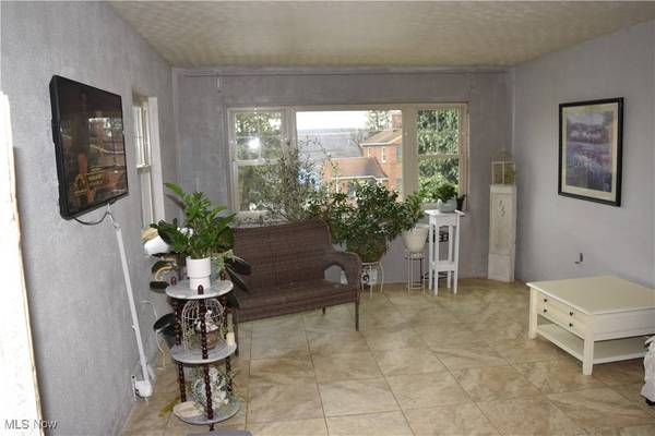 65141 Three Hills DR, Bellaire, OH 43906