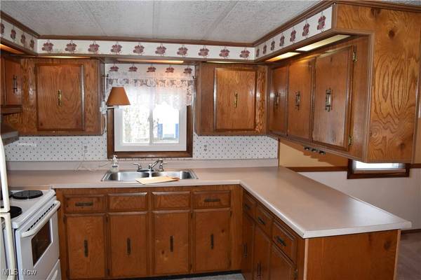 70799 Bannock Uniontown RD, St Clairsville, OH 43950