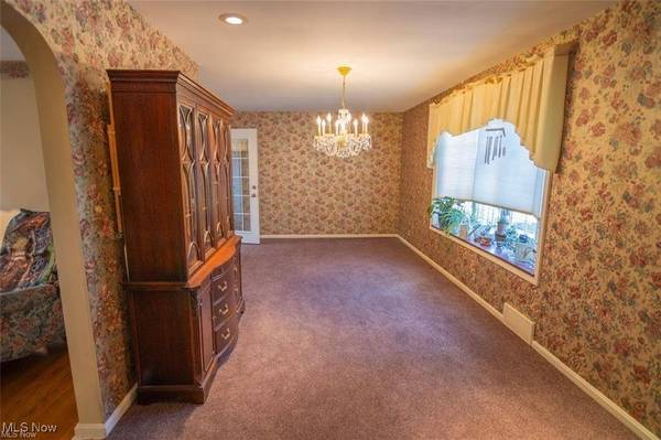 204 Spring Park AVE, St Clairsville, OH 43950