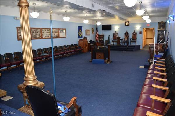 9 S 5th ST, Martins Ferry, OH 43935