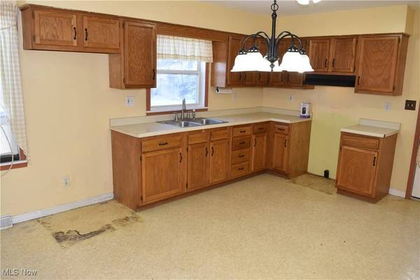 66345 McBride Hill RD, St Clairsville, OH 43950