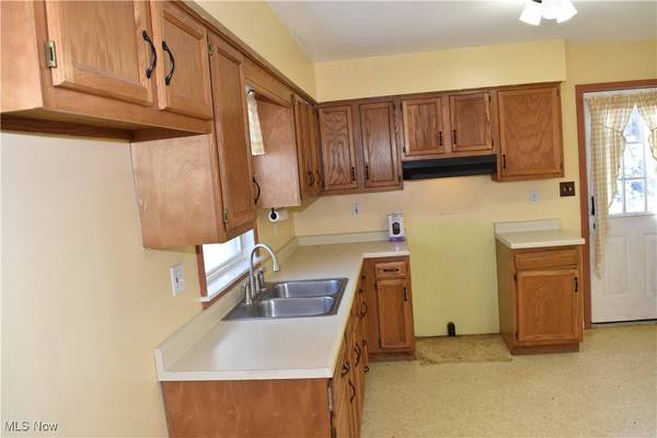 66345 McBride Hill RD, St Clairsville, OH 43950