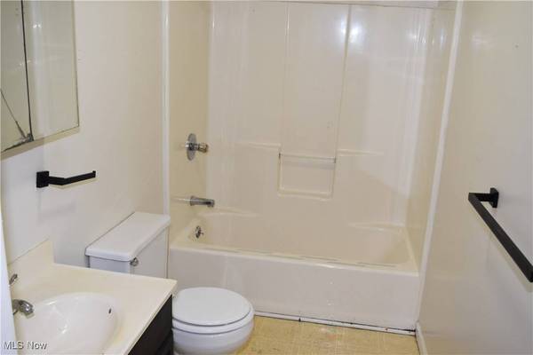 66345 McBride Hill RD, St Clairsville, OH 43950