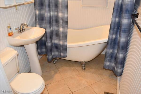 379 Rosser AVE, Bellaire, OH 43906