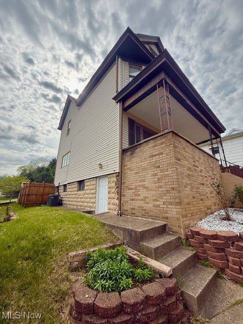 835 Grant AVE, Martins Ferry, OH 43901