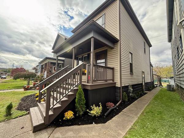 1315 West Street, Follansbee, WV 26037