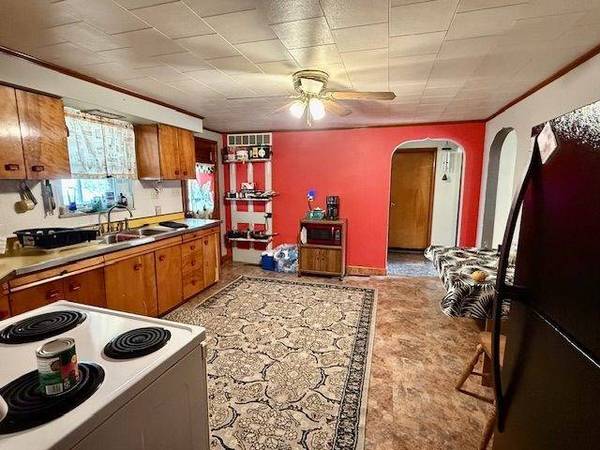 38 Kiefer Way, Weirton, WV 26062