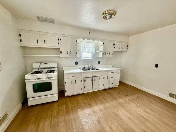 604 S 24th Street, Weirton, WV 26062