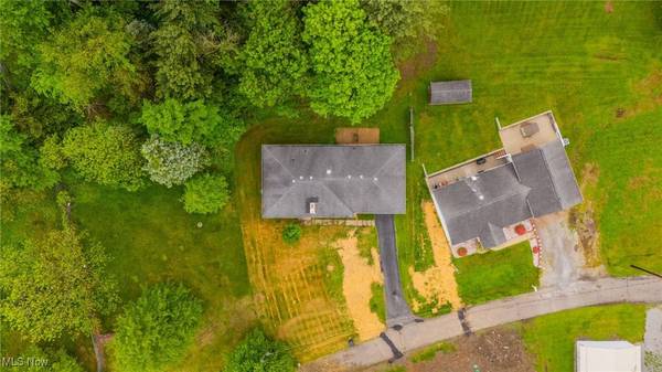 1919 Bel-Aire RD, Steubenville, OH 43952