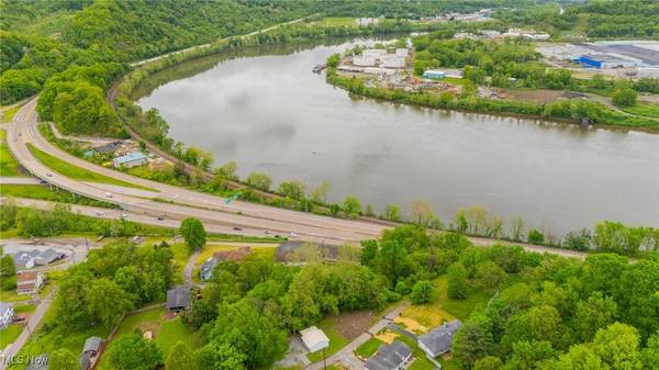 1919 Bel-Aire RD, Steubenville, OH 43952