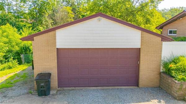 320 Canterbury BLVD, Steubenville, OH 43952