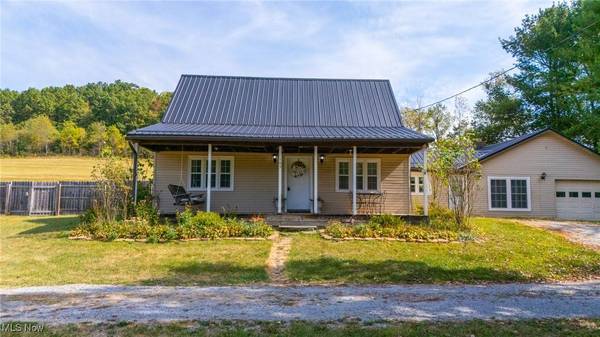 105 Anderson LN, Bloomingdale, OH 43910