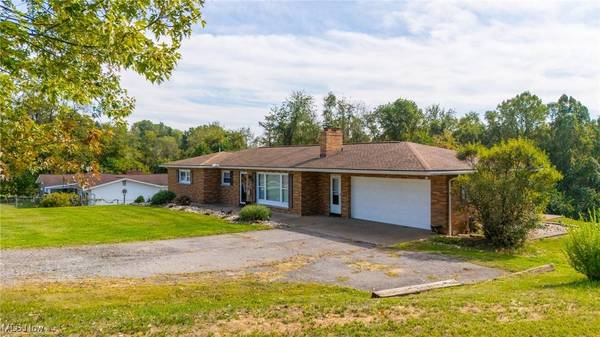4593 County Road 15, Rayland, OH 43943