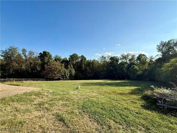 4593 County Road 15, Rayland, OH 43943