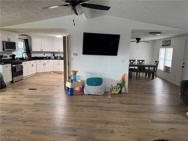 208 Jefferson BLVD, Mingo Junction, OH 43938