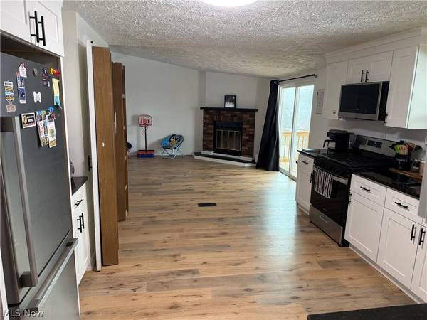208 Jefferson BLVD, Mingo Junction, OH 43938