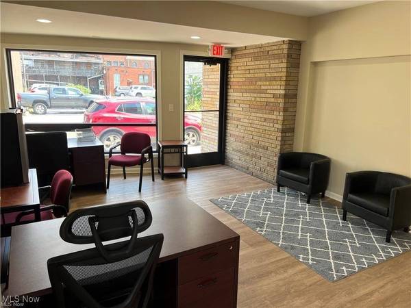 25 S 5th ST, Martins Ferry, OH 43935