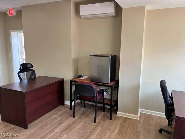 25 S 5th ST, Martins Ferry, OH 43935