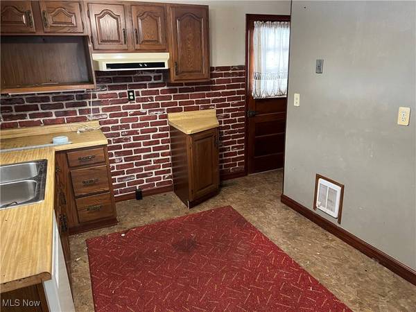 69350 Highland AVE, Bridgeport, OH 43912