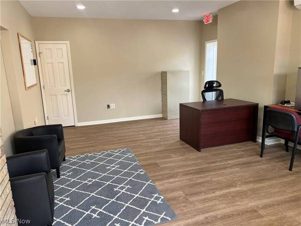 25 S 5th ST, Martins Ferry, OH 43935