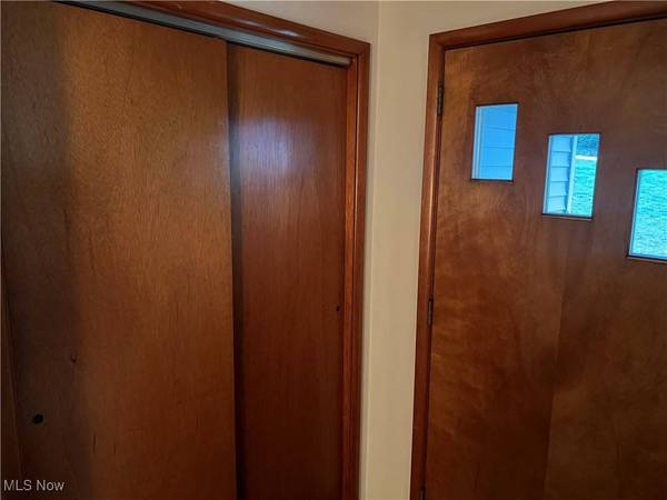 54260 Bracken RD, Bridgeport, OH 43912