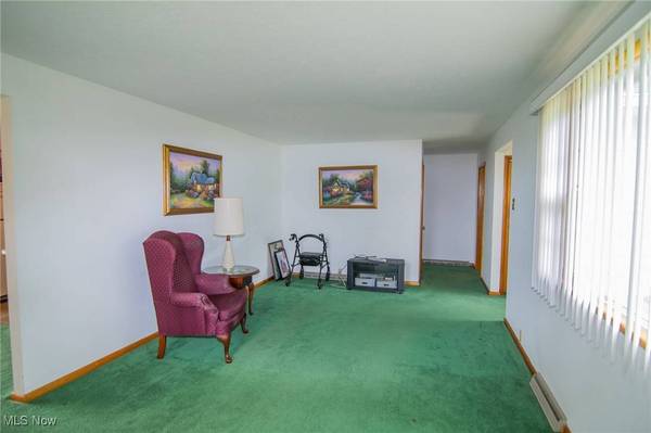 54260 Bracken RD, Bridgeport, OH 43912