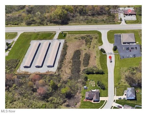 Terra Bella DR, Youngstown, OH 44505