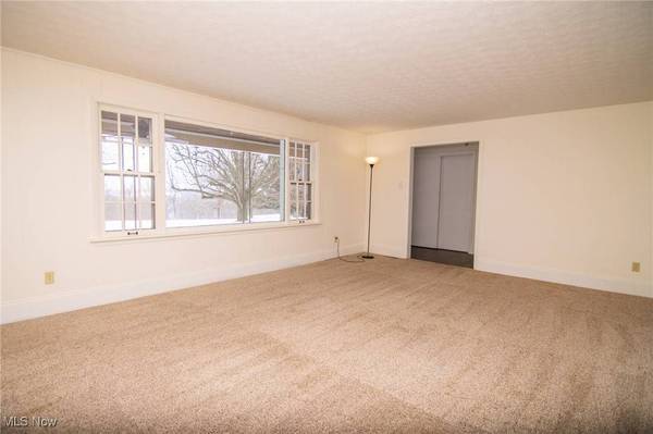 67061 Mills RD, St Clairsville, OH 43950