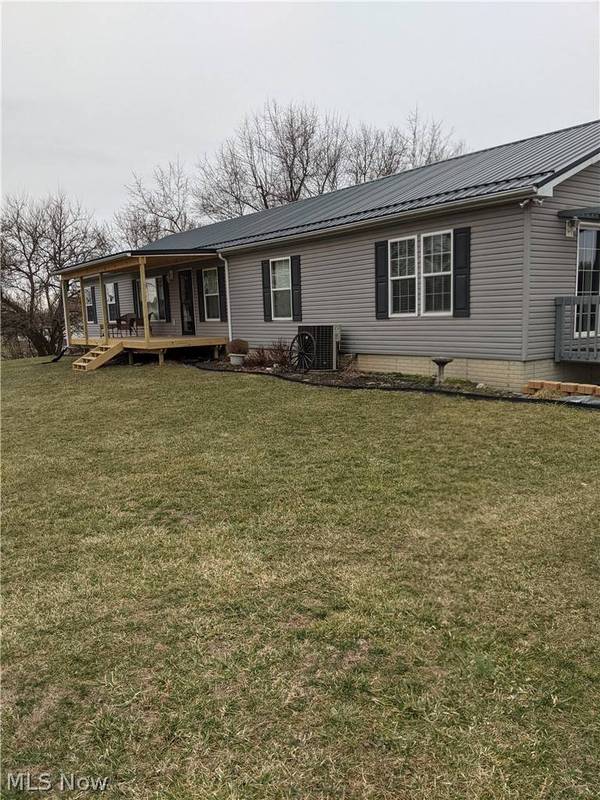 41152 Black Oak RD, Flushing, OH 43977