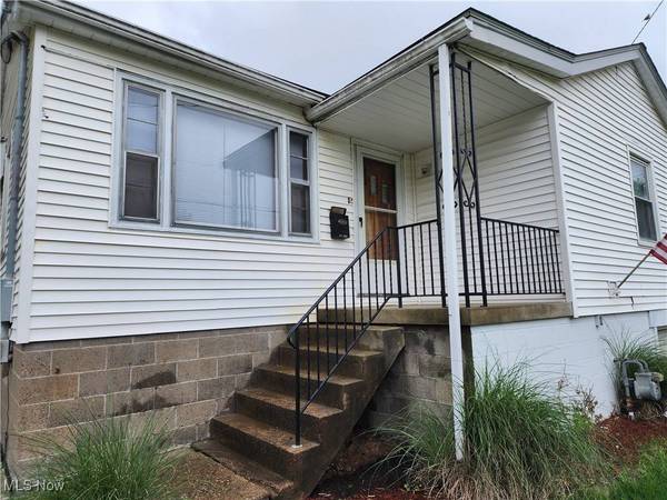221 Efaw AVE, St. Clairsville, OH 43950