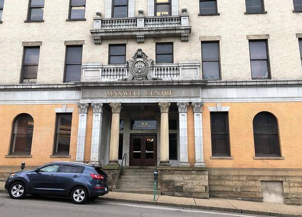 32 Twentieth Street, Wheeling, WV 26003