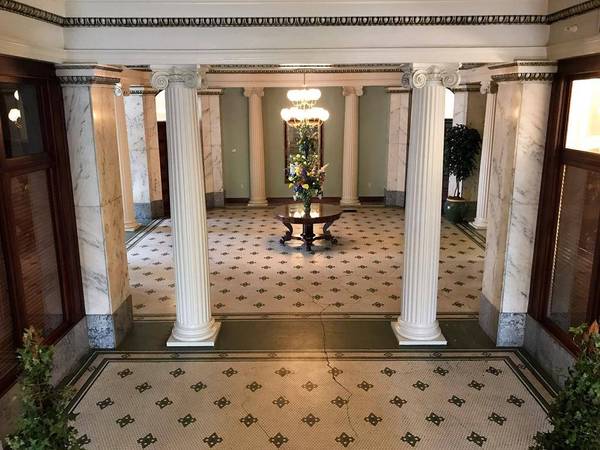 32 Twentieth Street, Wheeling, WV 26003