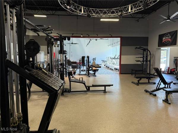 68120 Tinmar DR, St Clairsville, OH 43950