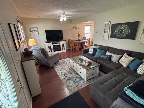 121 Clark AVE, St. Clairsville, OH 43950