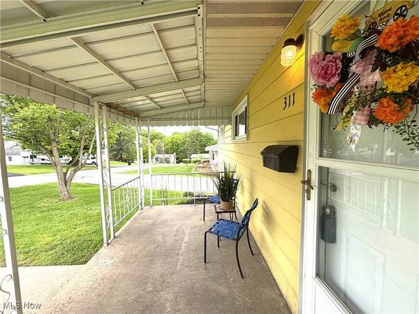 311 Taylor LN, St. Clairsville, OH 43950