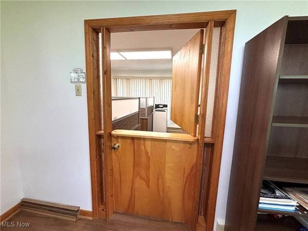 99 N Sugar ST, St. Clairsville, OH 43950