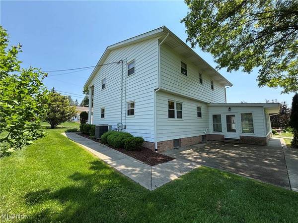 246 Harbel DR, St. Clairsville, OH 43950