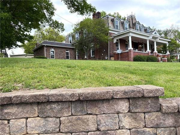 48185 National RD, St. Clairsville, OH 43950