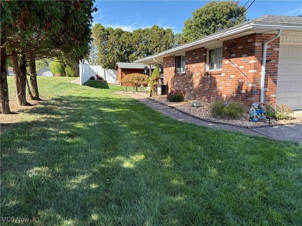 73880 Joetta DR, Rayland, OH 43943