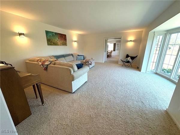 47728 Morningside DR, St Clairsville, OH 43950