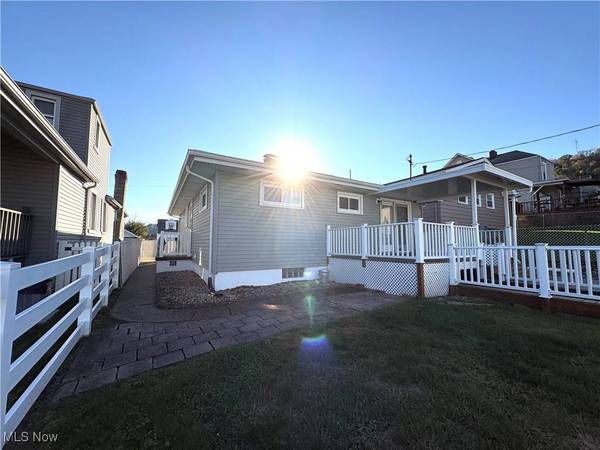 439 W 45th ST, Shadyside, OH 43947