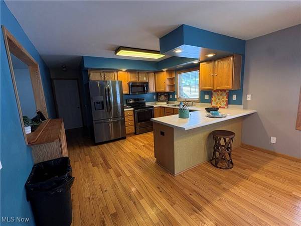 209 Maple AVE, St Clairsville, OH 43950