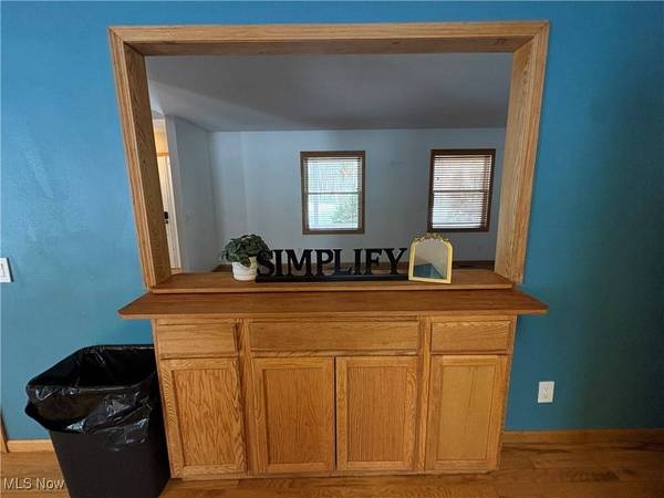 209 Maple AVE, St Clairsville, OH 43950