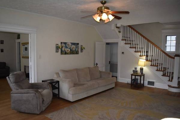 22 Laurel Ave, Wheeling, WV 26003