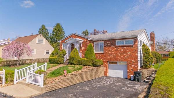 132 Pembroke RD, Steubenville, OH 43953