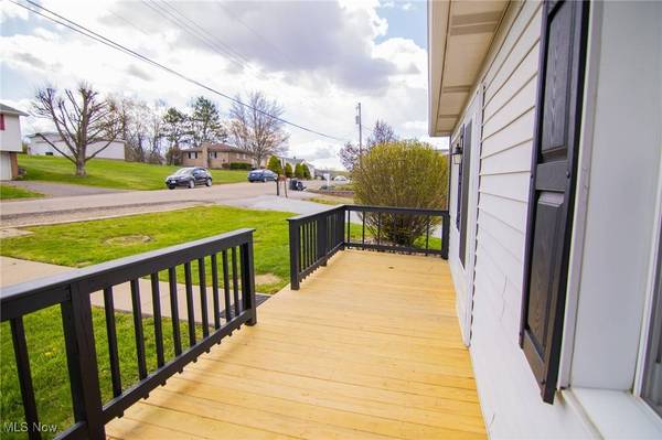 315 Nimitz AVE, Wintersville, OH 43953