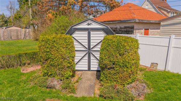 132 Pembroke RD, Steubenville, OH 43953